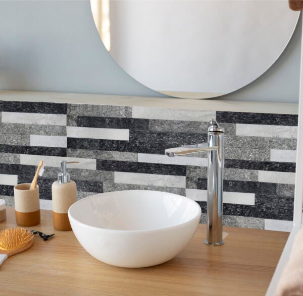 Piedra Natural 15x60 Cuarzo Black Mix